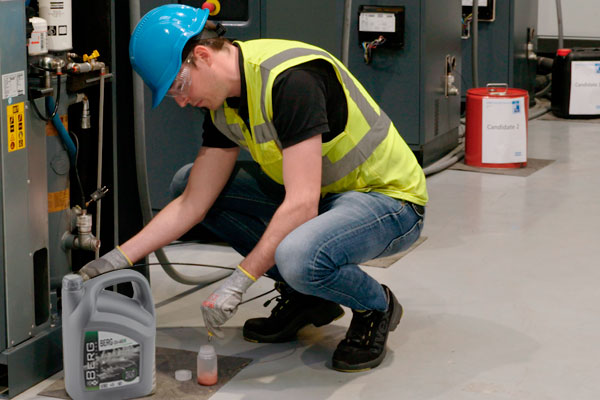 Замена масла в воздушном компрессоре